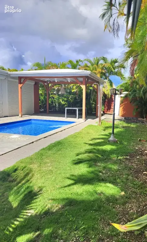A VENDRE Villa  Saint-François 4 pièces - photo 5