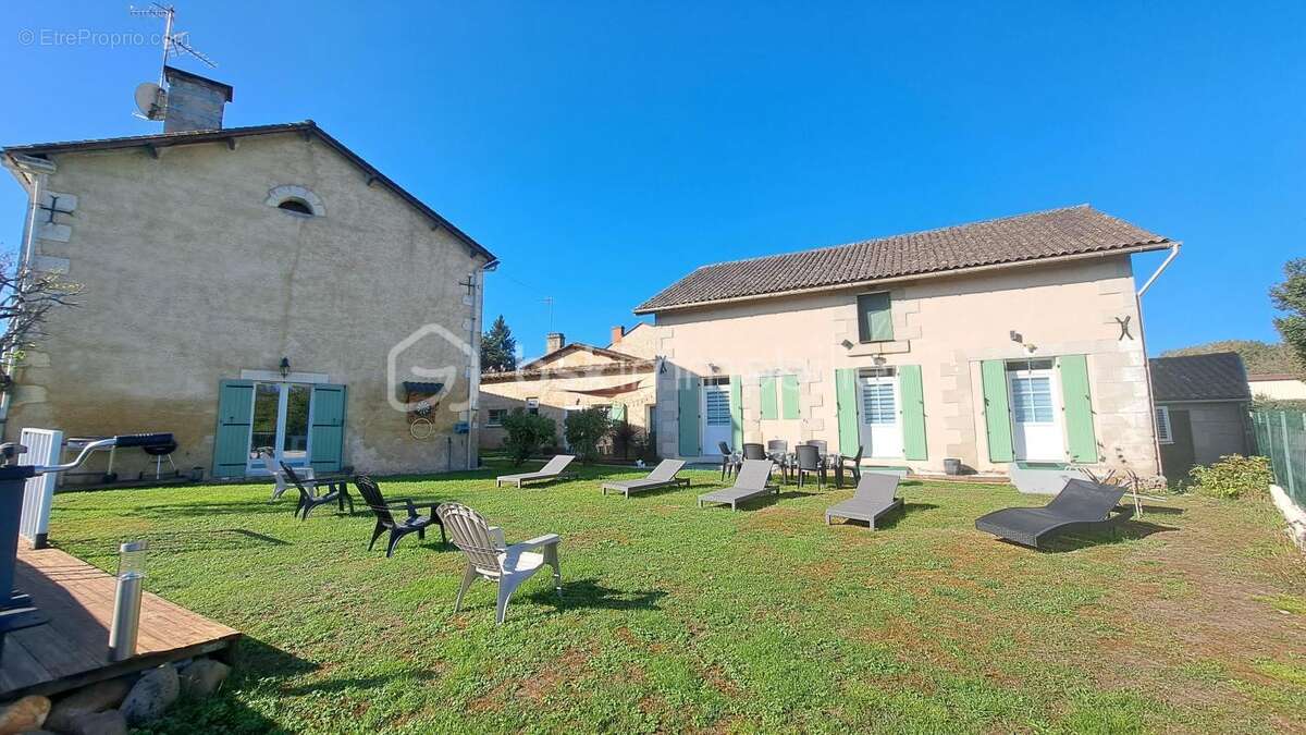 Maison à SAINT-MEDARD-DE-MUSSIDAN