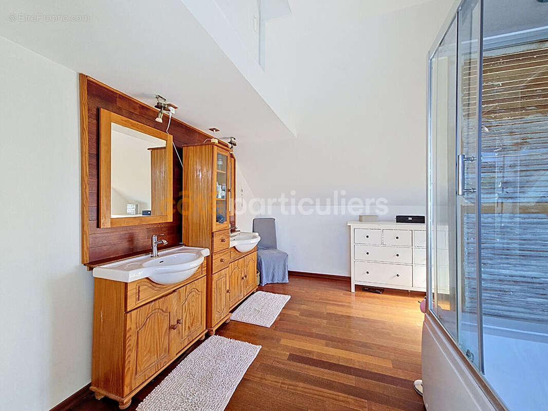 Corps-de-ferme / Semi plain pied d'exception de 255m² - photo 11