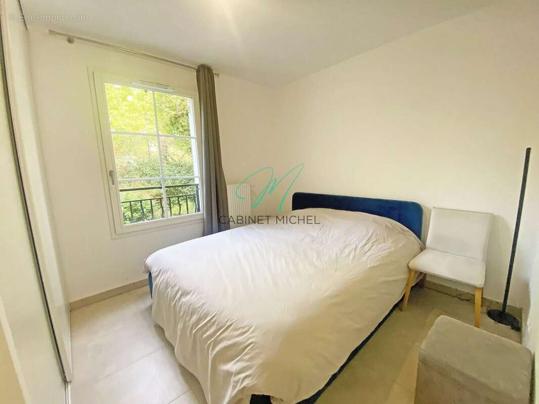 Appartement à ROQUEFORT-LES-PINS