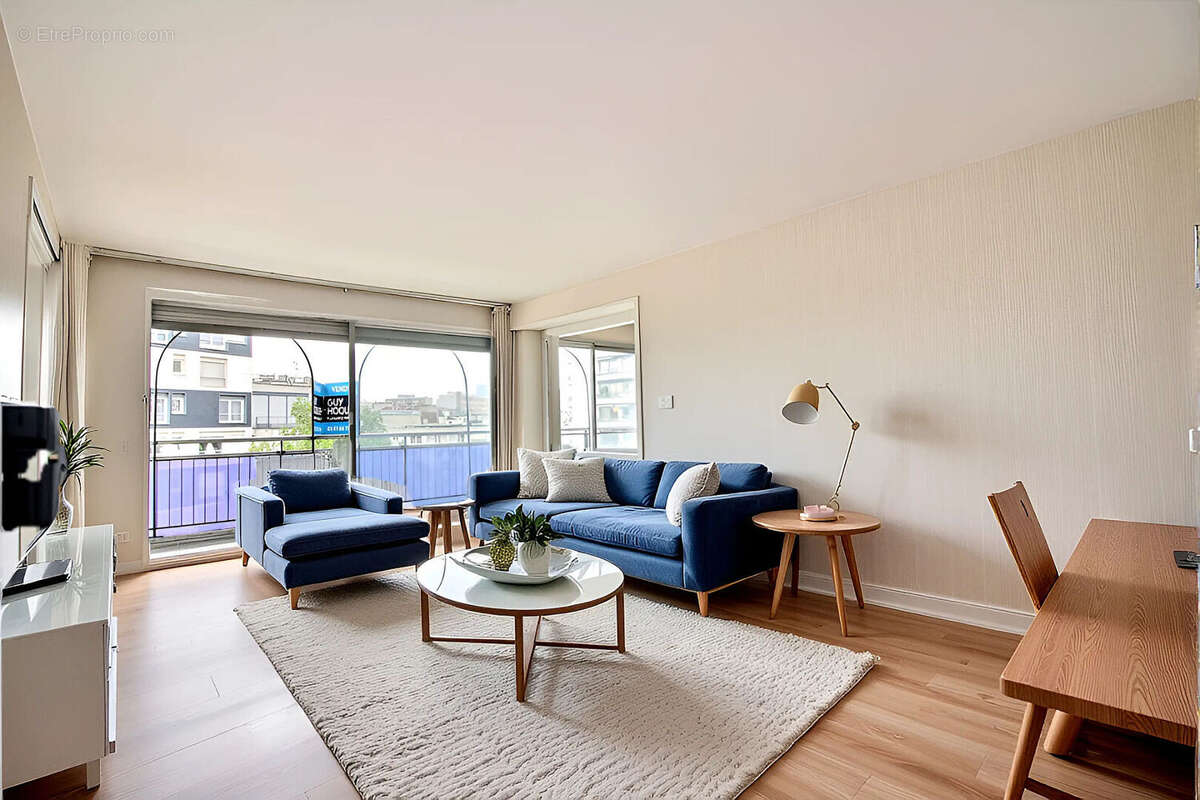 Appartement à PARIS-14E