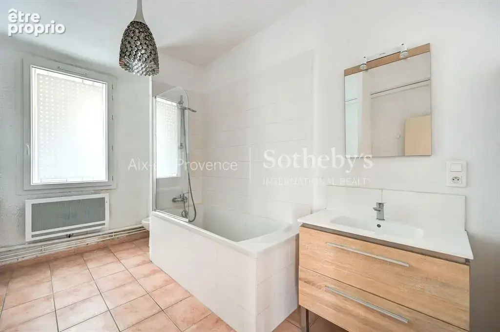 Aix-en-Provence –  Centre ville - appartement - - photo 8