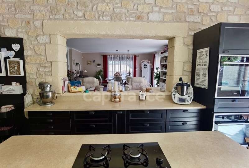Maison à vendre Villa T6 de Plain-pied avec Piscine et grand terrain à 10mn d'Uzès - photo 8