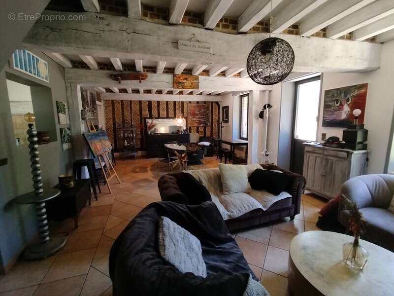 Maison à LA CROIX-DU-PERCHE