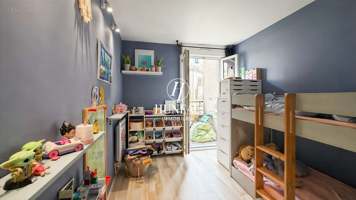 Appartement à PARIS-18E