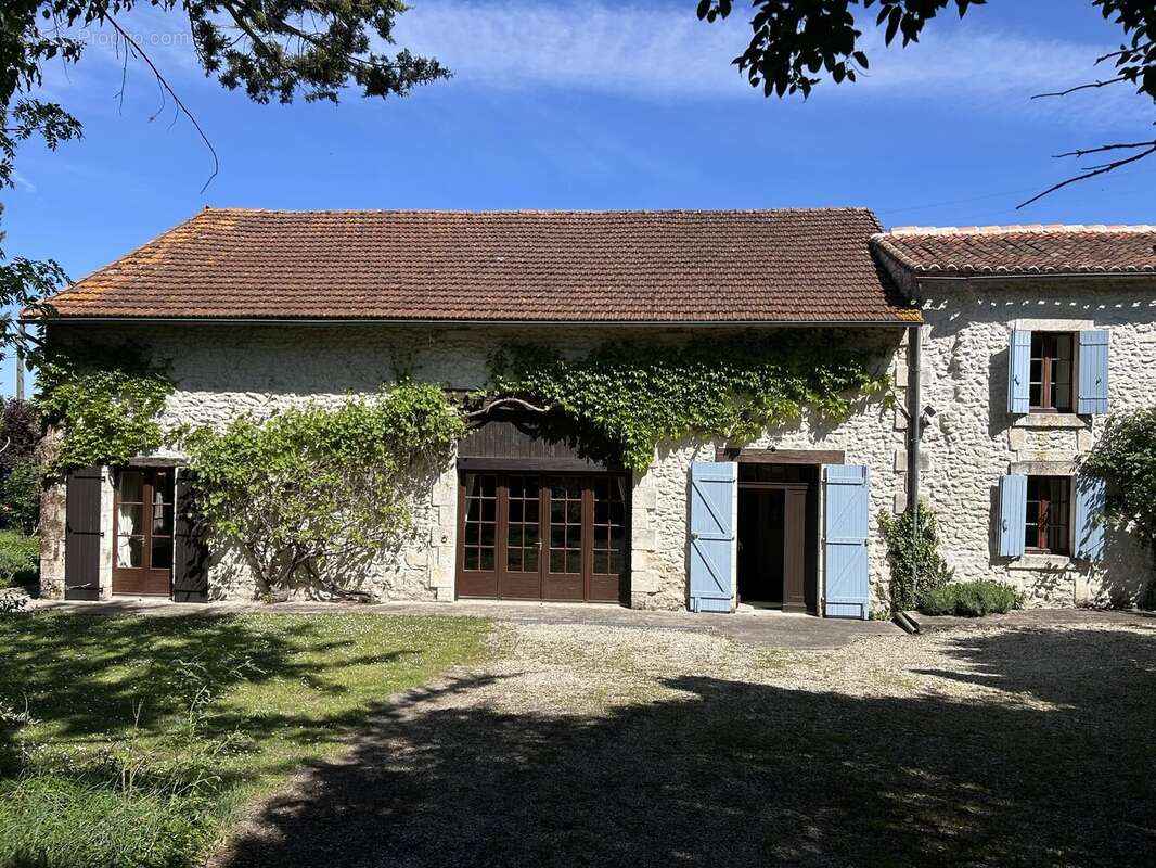 Maison à BOUTEILLES-SAINT-SEBASTIEN