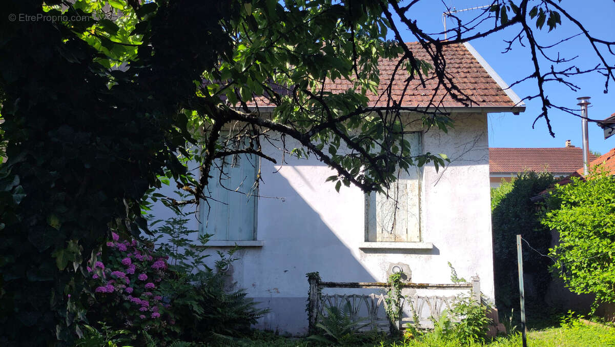 CALUIRE   FOND ROSE   Maison à rénover sur 478 m2 - photo 8