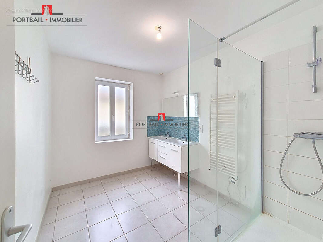 Maison à BLANQUEFORT