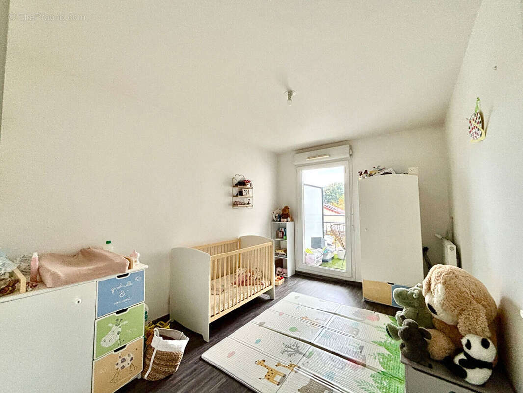 Appartement à SARTROUVILLE