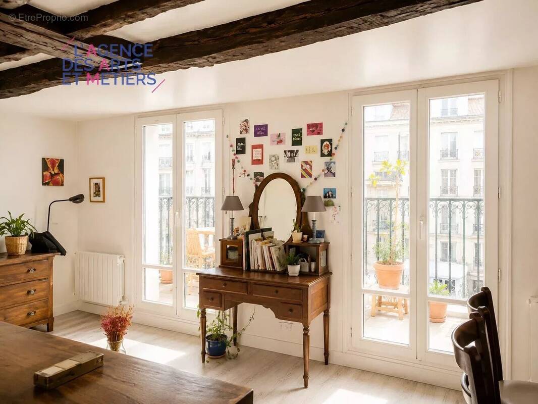 Appartement à PARIS-3E
