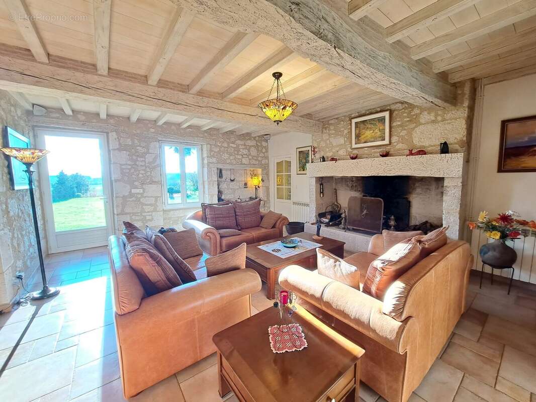 Maison à LA ROMIEU