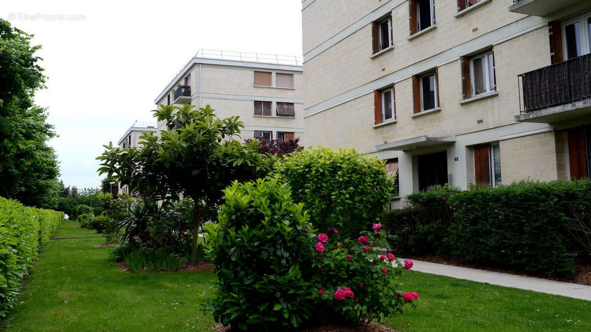 Combs-la-Ville 3 pièces 56 m² 8 min RER Cave et parking - photo 7