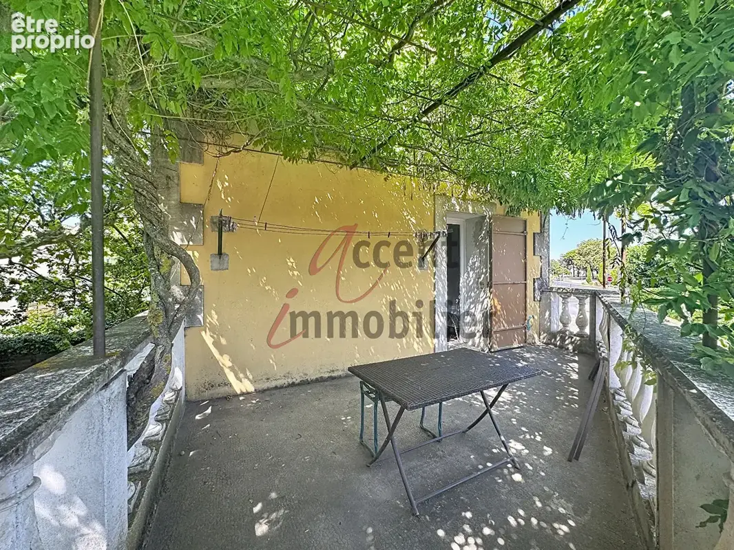 Cabannes, partie de mas de 128m² sur 584m² de terrain - photo 9