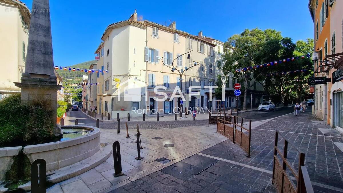 Photo 1 - Appartement à LA VALETTE-DU-VAR