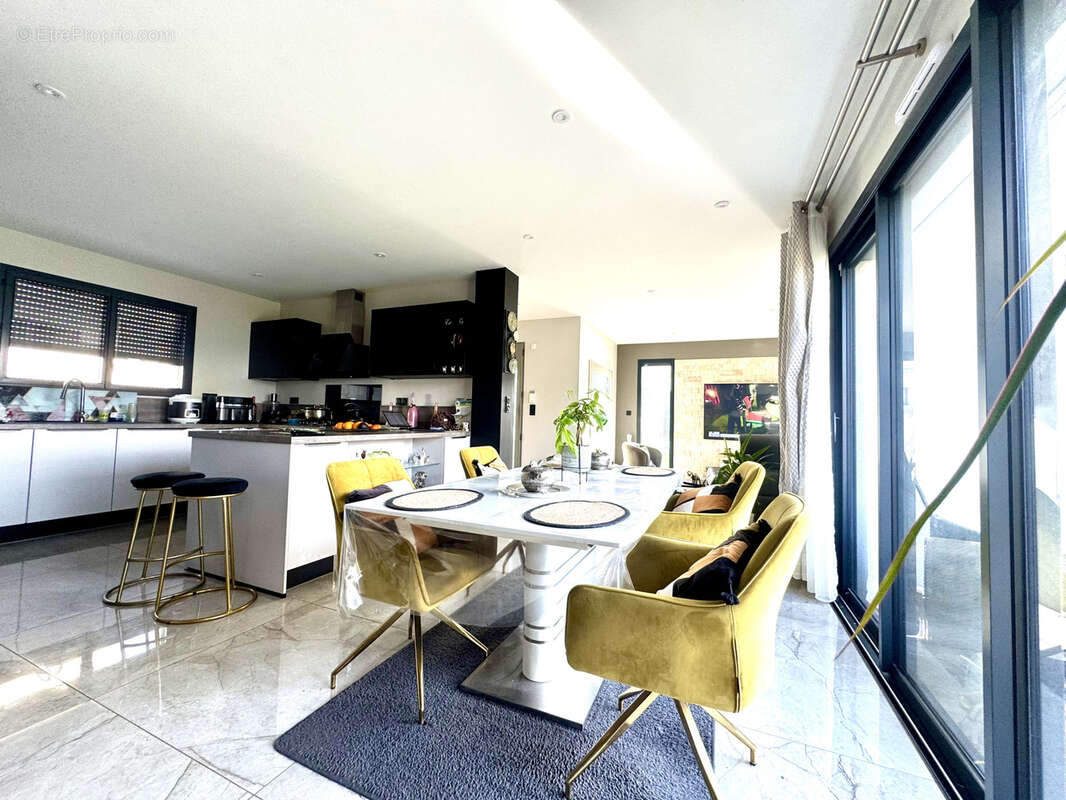 Maison à BAIN-DE-BRETAGNE