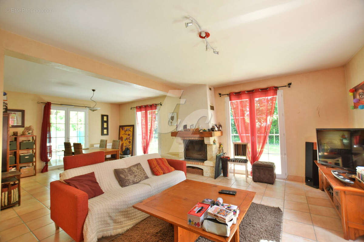 Maison 167 m² à Notre-Dame-Des-Landes  - photo 3
