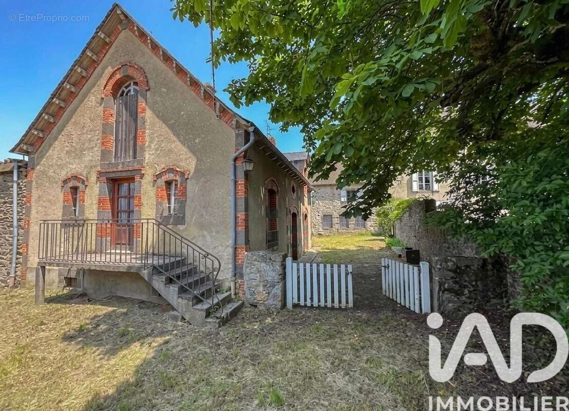 Photo 4 - Maison à ANGLARDS-DE-SAINT-FLOUR