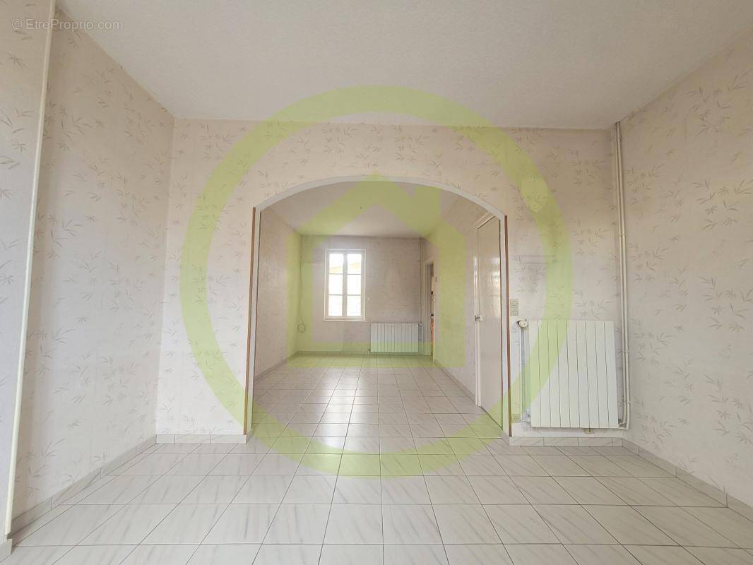 Maison à JOUDREVILLE