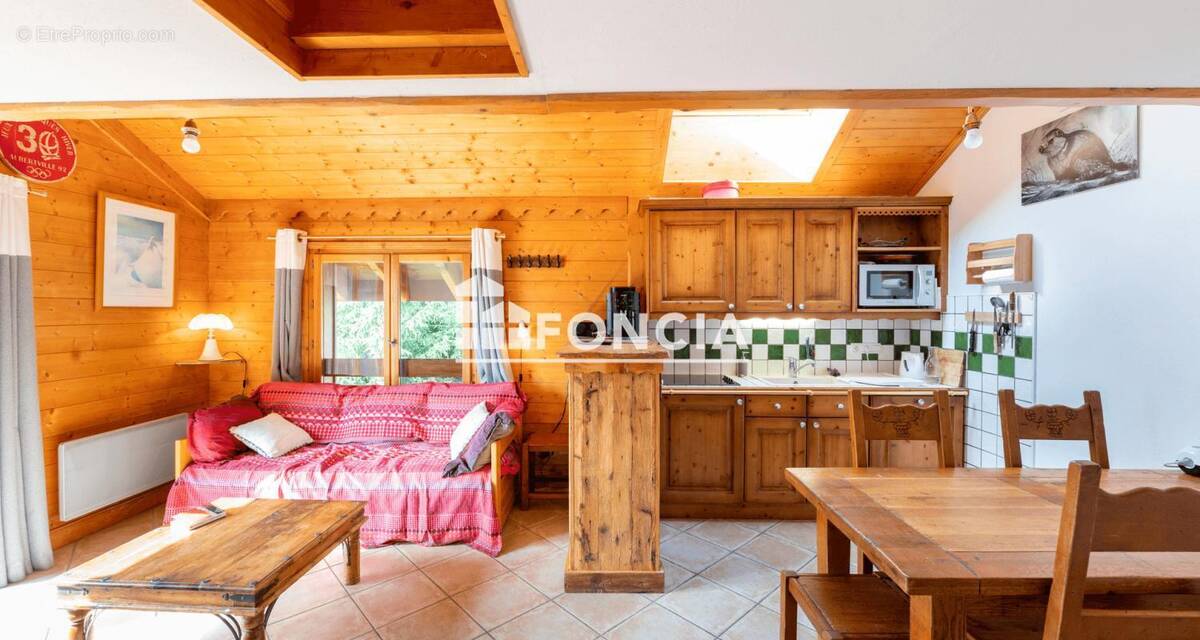 Appartement à LES ALLUES