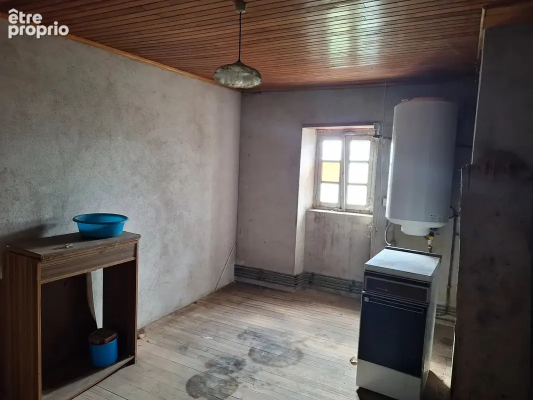 Maison et dépendances à GILHOC SUR ORMEZE - photo 6