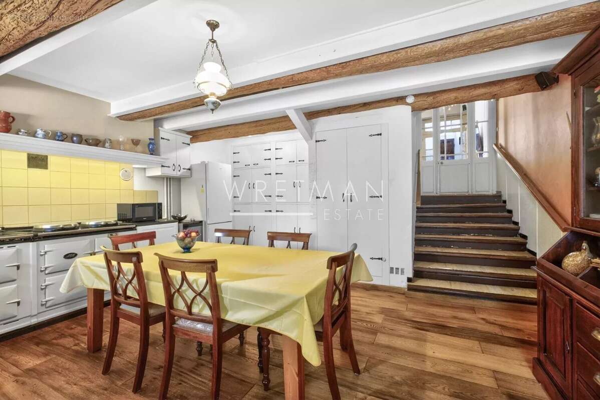 Maison à PLAN-DE-LA-TOUR