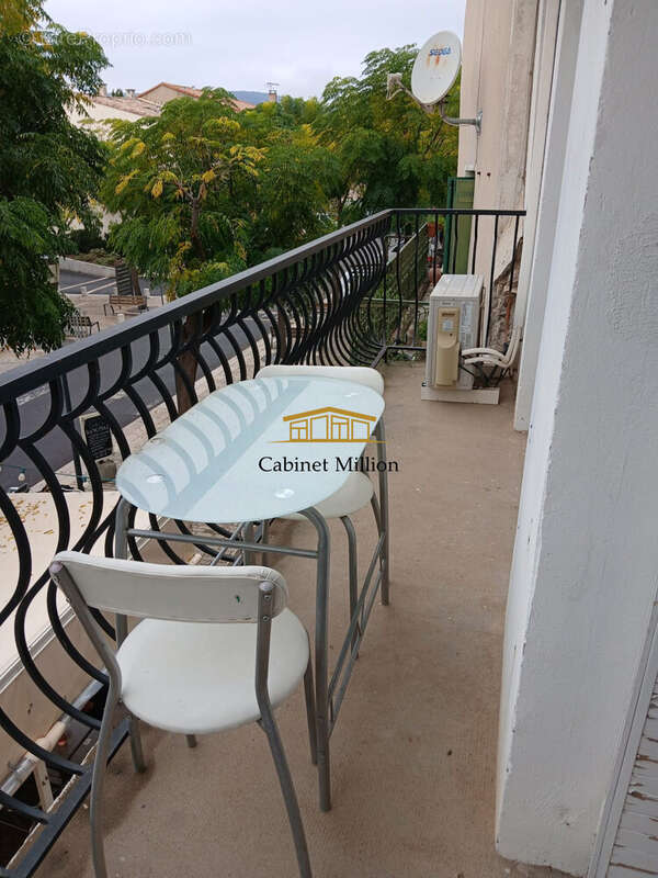 Appartement à VIC-LA-GARDIOLE