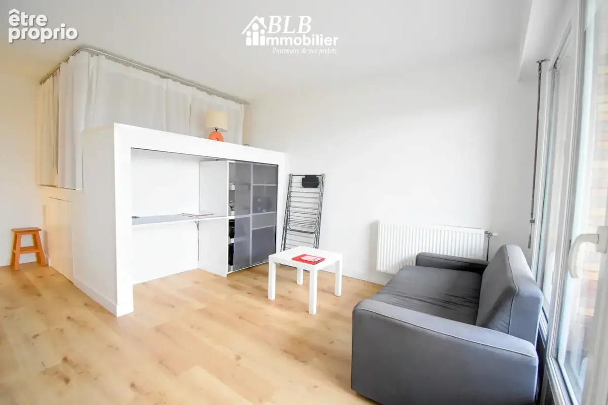 Studio avec mezzanine - maurepas - photo 1