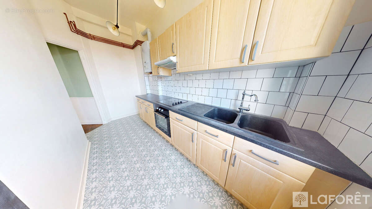 A vendre, Reims secteur Avenue de Laon 3 pièce(s) 54.05 m2 avec cave et grenier. - photo 5
