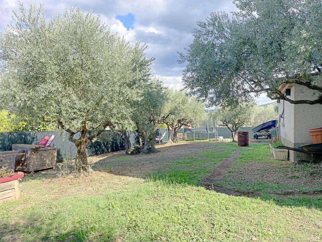 Maison à GREOUX-LES-BAINS