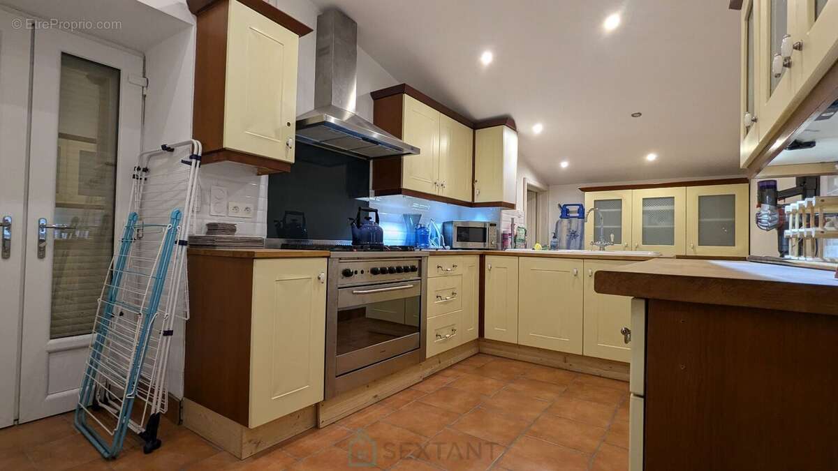 Maison à NOYAL-PONTIVY