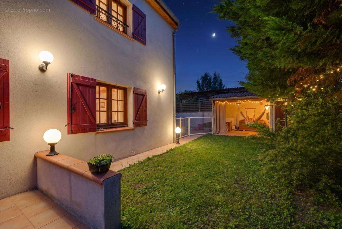 T5 160 m²  -Piscine- Garage double - Toulouse Croix Daurade - photo 11