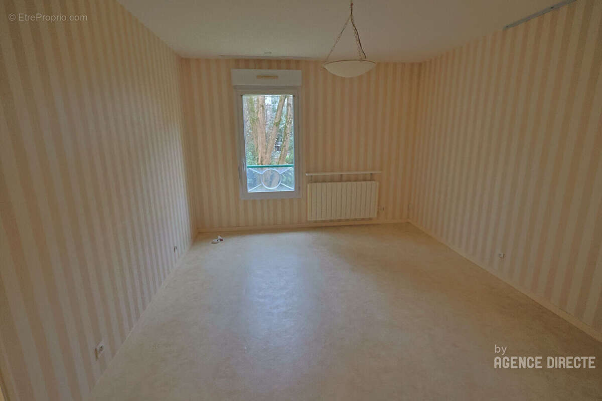 Appartement T2 34 m² - Quai de la Jonelière Nantes, exposé sud, parking en enfilade - photo 4