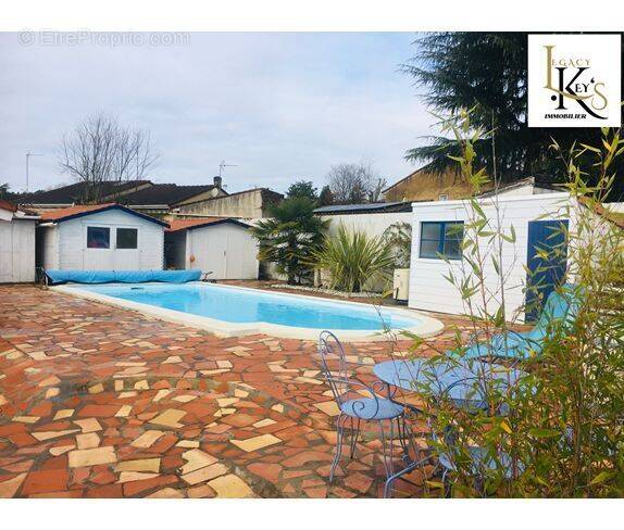 Maison à VILLENAVE-D'ORNON