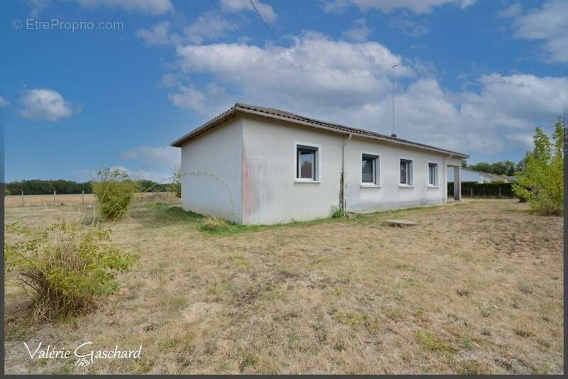 Maison à SAINT-SEURIN-SUR-L'ISLE