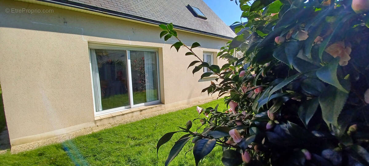 Maison à LE RELECQ-KERHUON