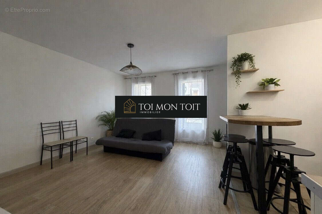 Appartement à LE THILLAY