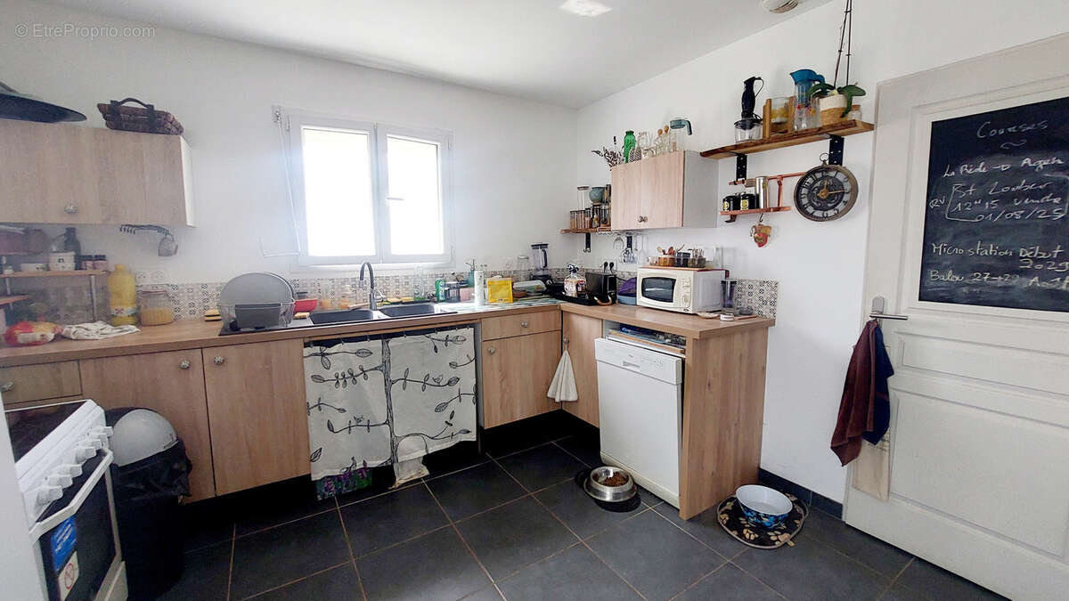 Maison de 2022 de 80 m2 avec garage sur 1631 m2 - photo 4