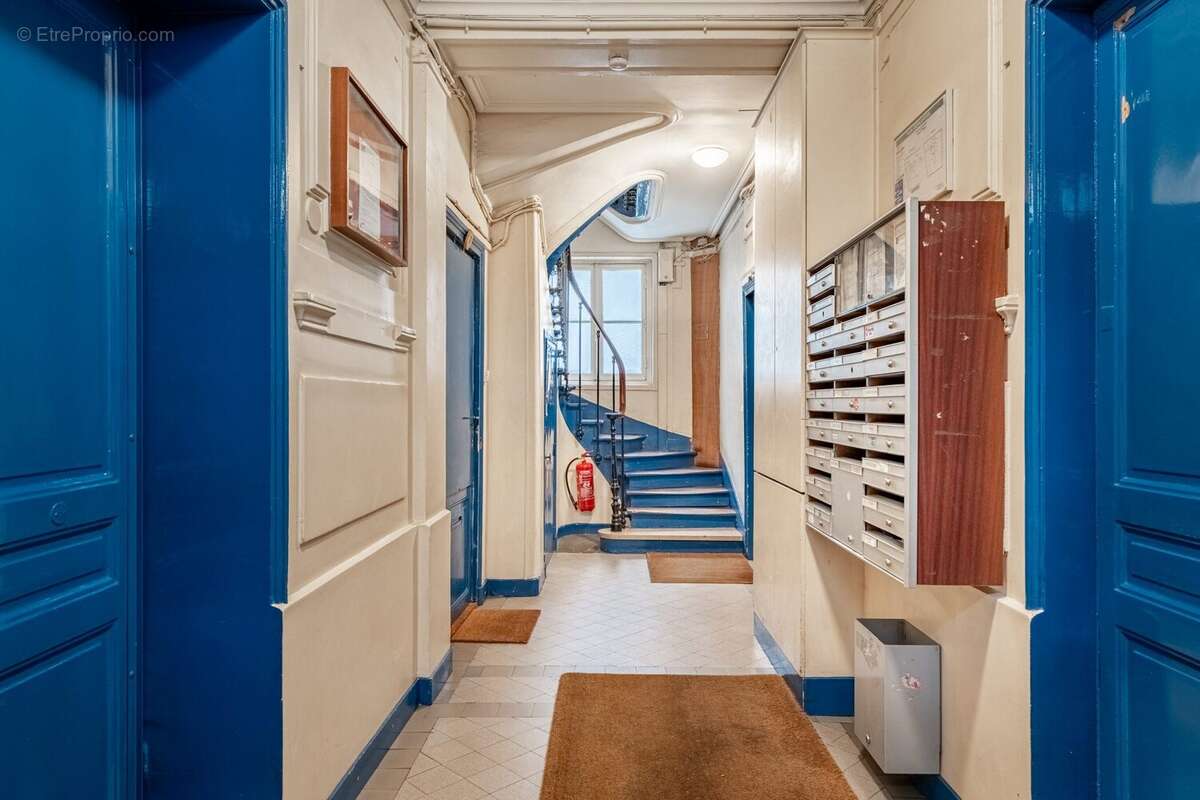 Appartement à PARIS-18E