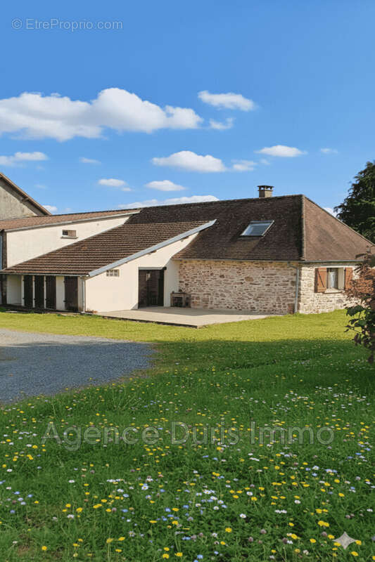 Maison à SAINT-PRIEST-LIGOURE