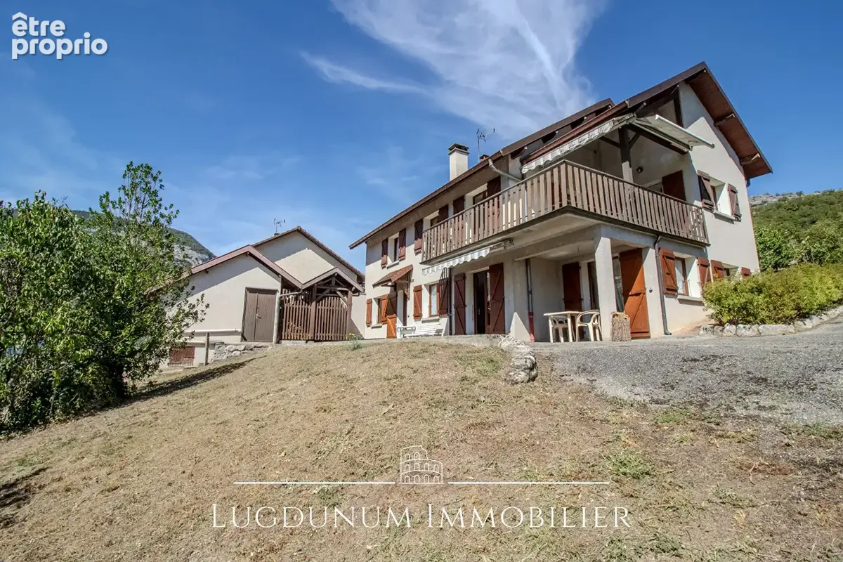 Maison 7 pièces avec Terrain sur Virieu Le Grand - photo 3