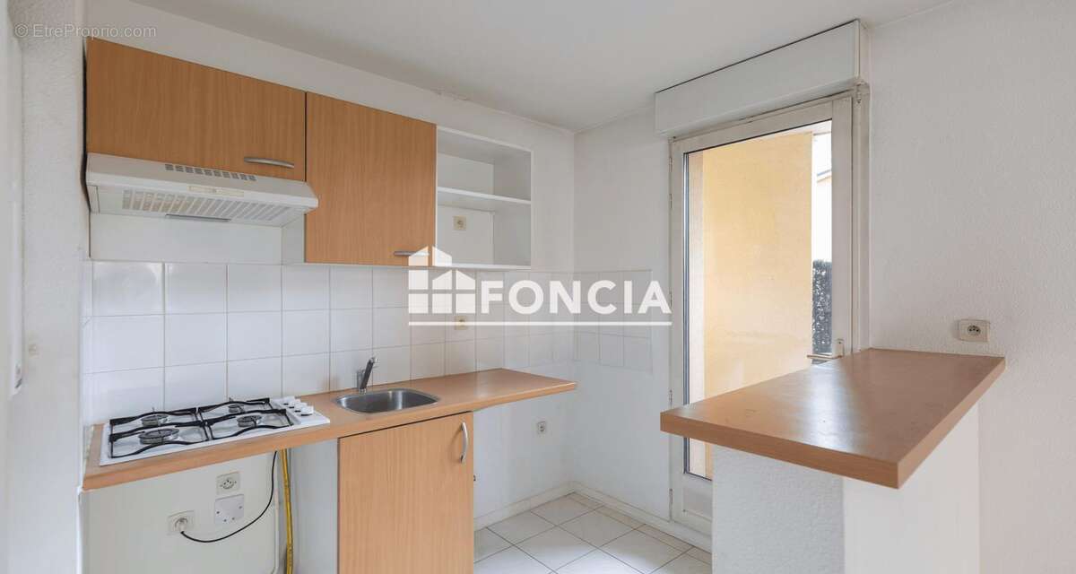 Bel appartement avec grande terrasse, piscine et double stationnement - photo 4