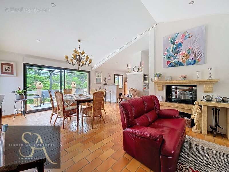 Maison à RIEUX-EN-VAL