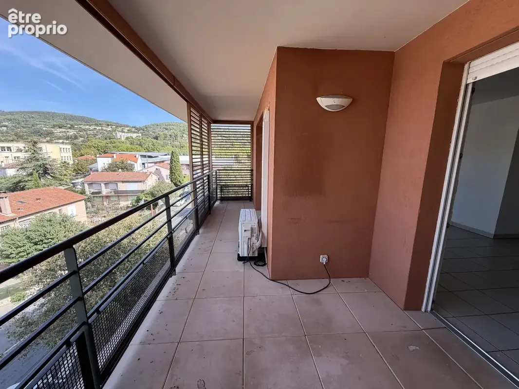 appartement t3 avec piscine terrasse et garage. - photo 2