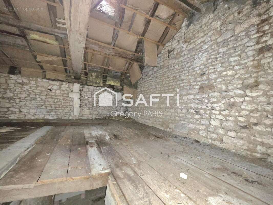 Maison 61 m² à Pons  - photo 8