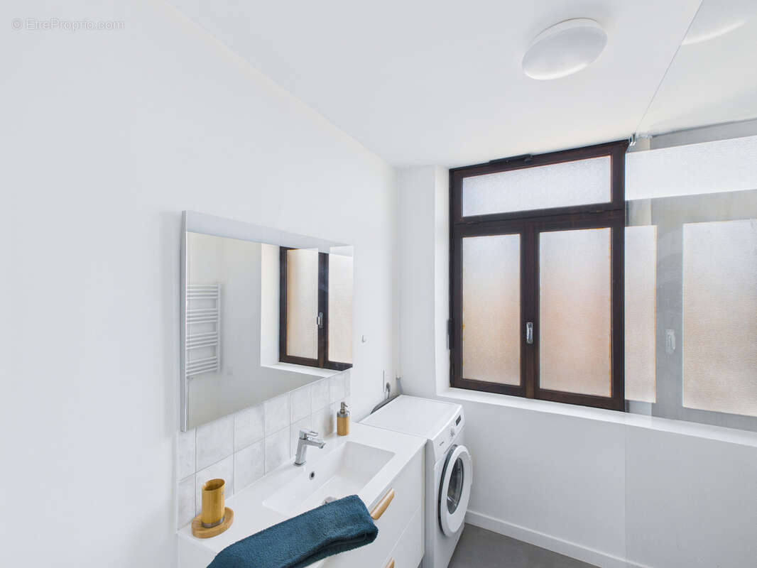 Appartement à VALREAS