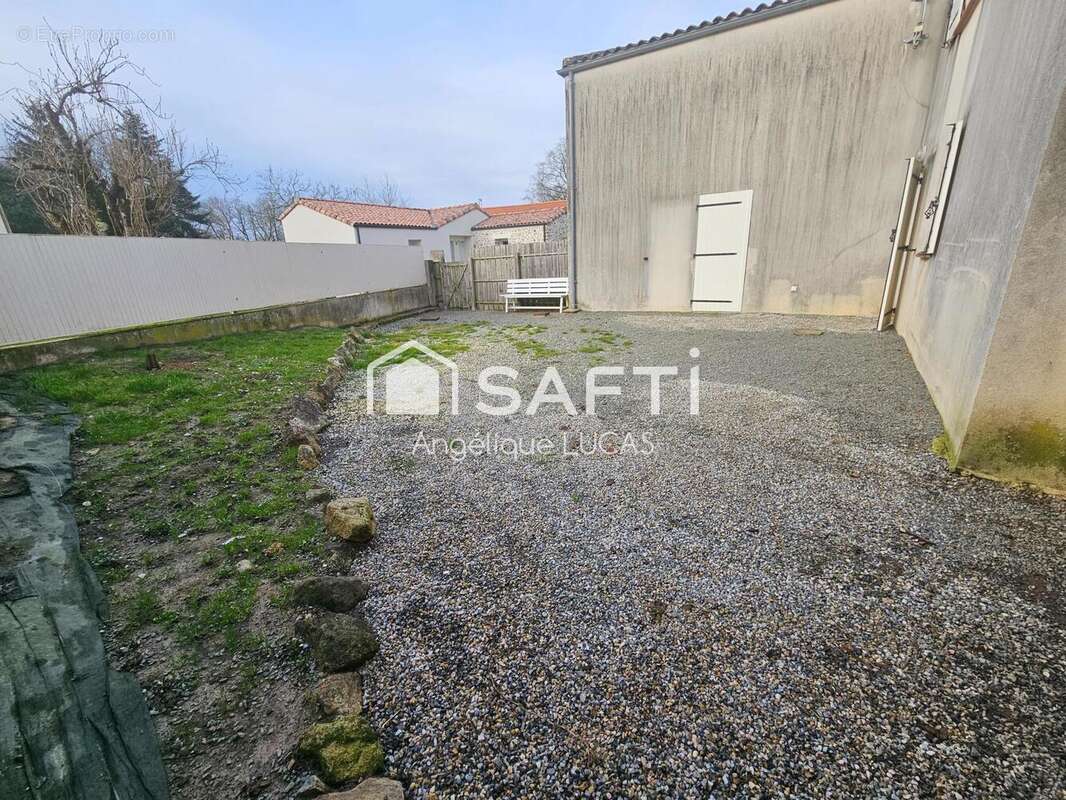 Photo 8 - Maison à FOUGERE