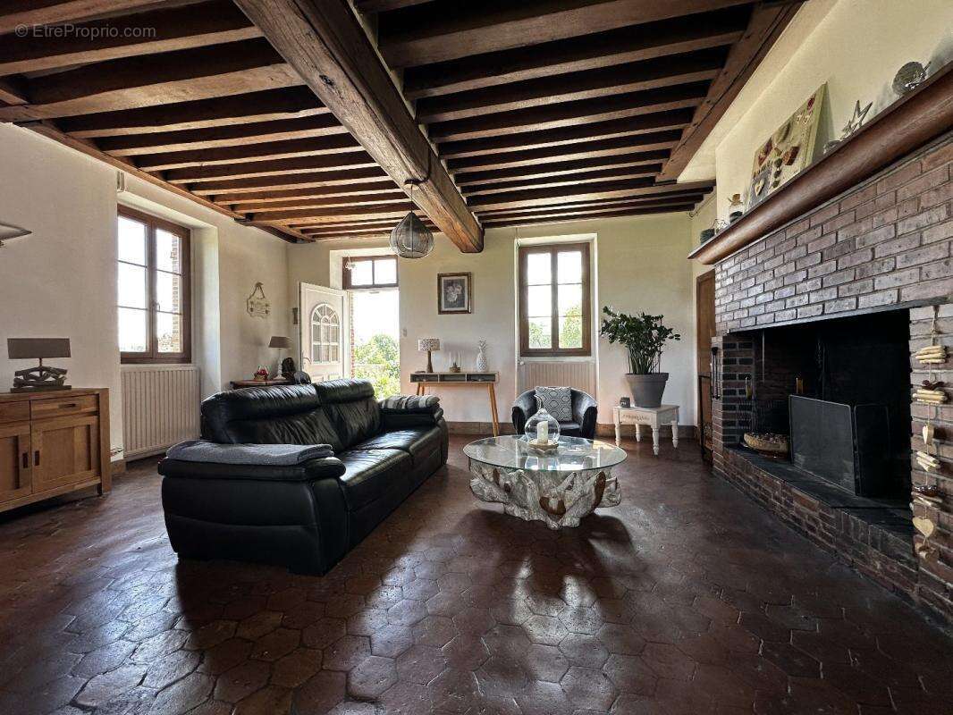 Maison à NEUILLY-SUR-EURE