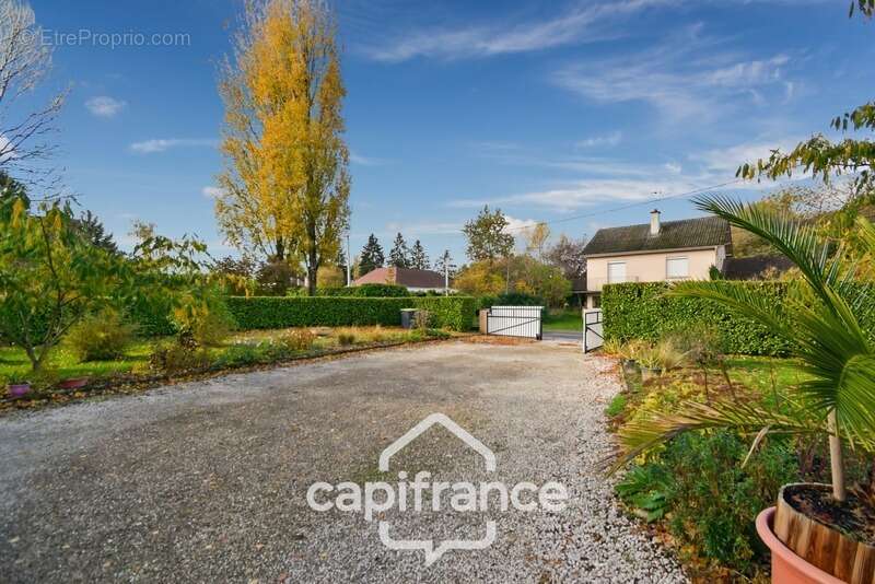 Maison à SAINT-GERMAIN-DU-BOIS