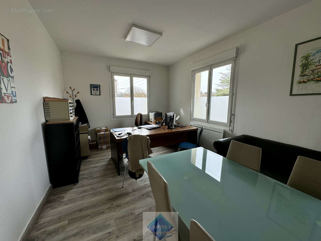 Immeuble avec bureaux et appartement à Eu 76260 - photo 4