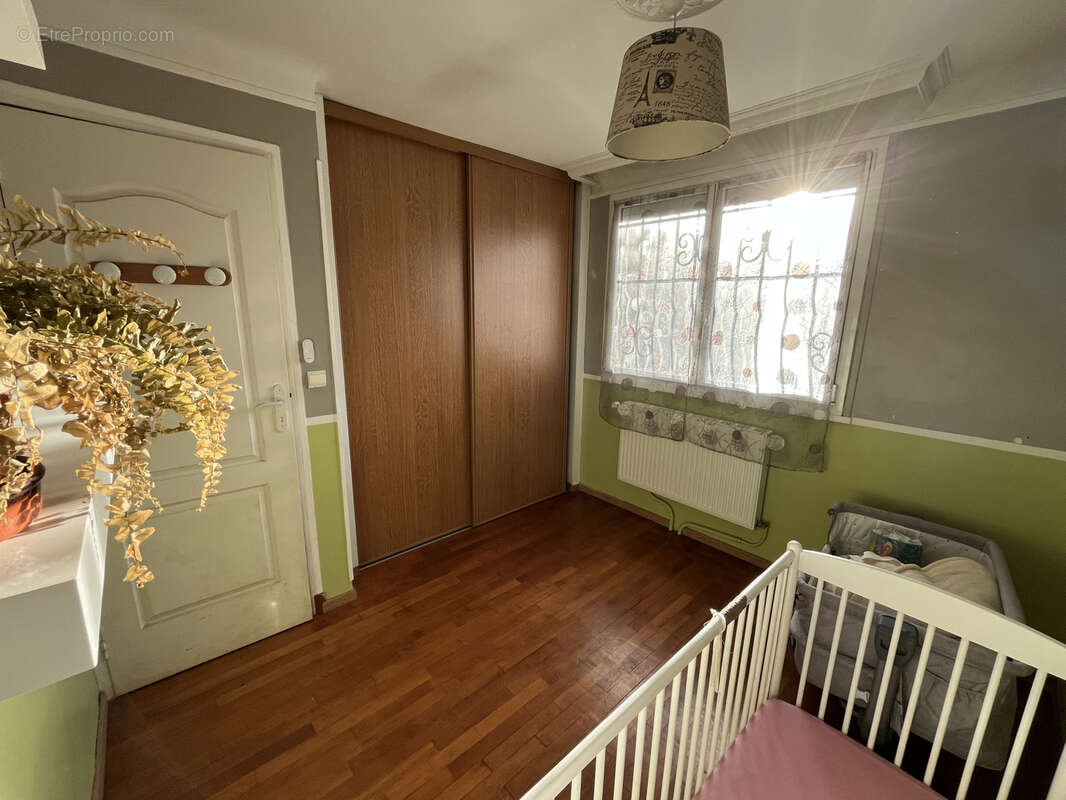 Maison à PARAY-VIEILLE-POSTE